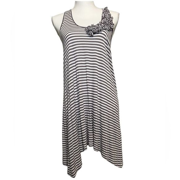 CAbi Tops - CABI STRIPED SLEEVELESS BLOUSE SIZE WOMENS SIZE SMALL STYLE 293